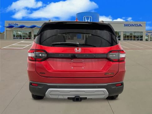 New 2025 Honda Pilot TrailSport image 4