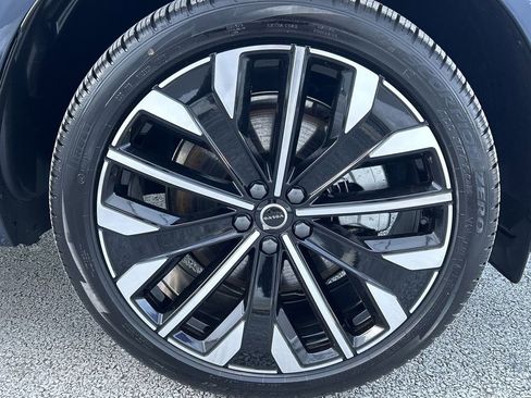 New 2026 Volvo XC60 T8 Ultra w/ Climate Package image 13