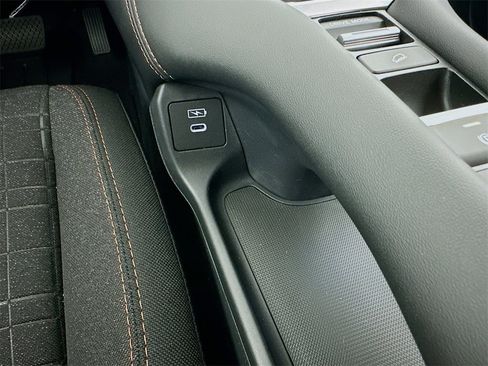 Certified 2026 Honda HR-V Sport image 21