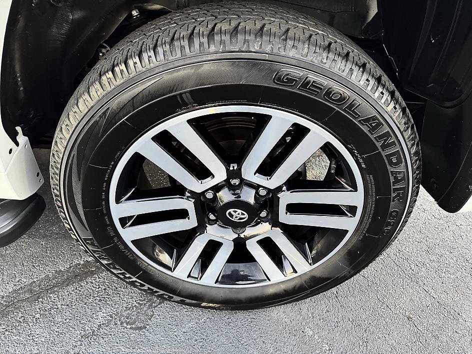 Certified 2024 Toyota 4Runner Limited AWD/4WD image 25