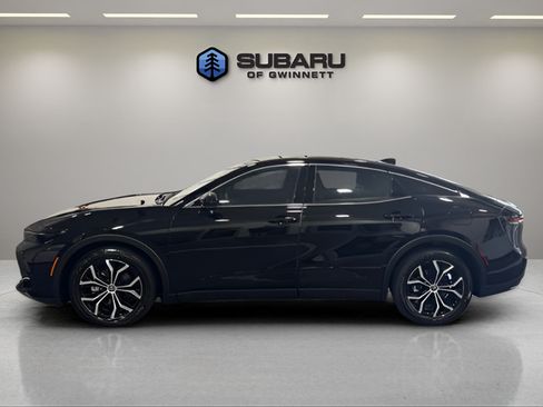 Used 2026 Toyota Crown AWD/4WD image 2