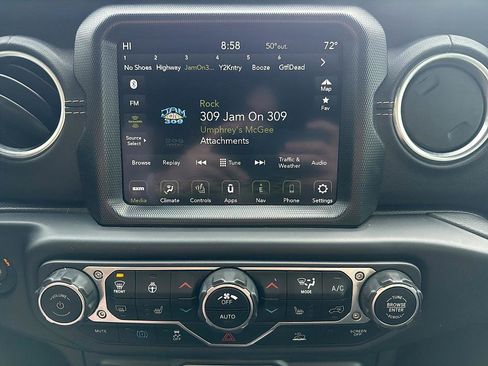 Used 2021 Jeep Wrangler Unlimited Sahara w/ Cold Weather Group image 22