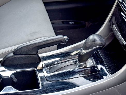 Used 2016 Honda Accord EX image 20
