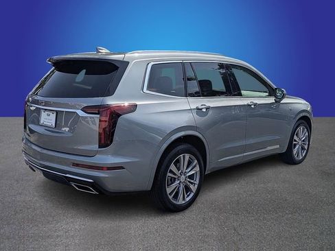 Certified 2023 Cadillac XT6 Premium Luxury FWD image 5