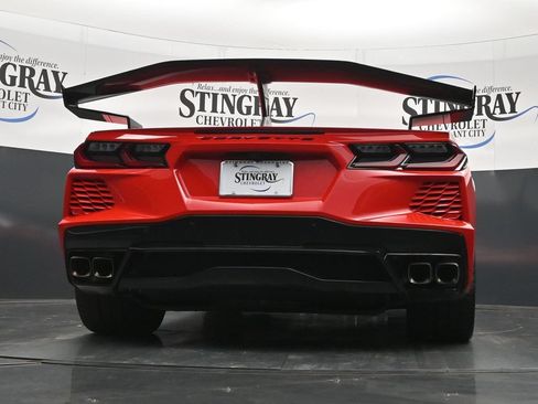 Used 2023 Chevrolet Corvette Stingray Coupe w/ 1LT RWD image 31