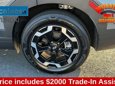 Used 2025 Hyundai Santa Fe SEL image 12