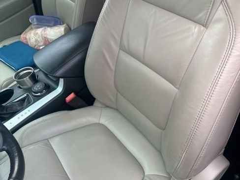 Used 2014 Ford Explorer XLT w/ Equipment Group 202A image 10