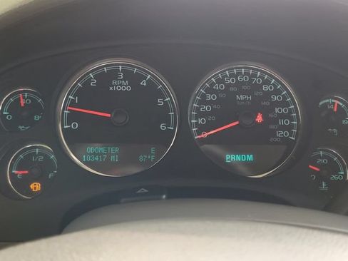 Used 2013 Chevrolet Tahoe LT w/ Texas Edition RWD image 30