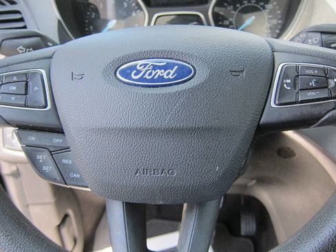 Used 2018 Ford Escape S FWD image 9
