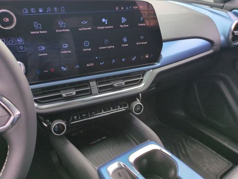 New 2026 Chevrolet Equinox EV LT w/ LPO, All-Weather Mat Package image 13