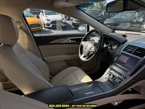 Used 2020 Lincoln MKZ w/ Convenience Package FWD image 36