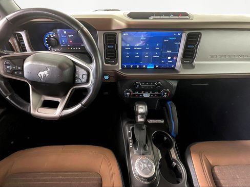 Used 2023 Ford Bronco Outer Banks image 8