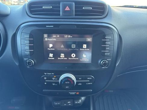 Used 2019 Kia Soul + image 14