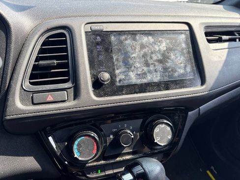 Used 2021 Honda HR-V Sport image 23