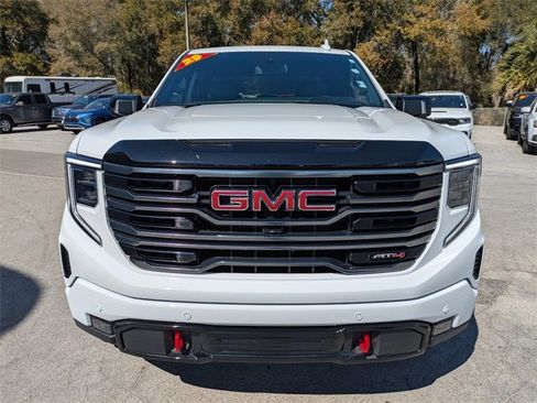 Used 2025 GMC Sierra 1500 AT4 image 8