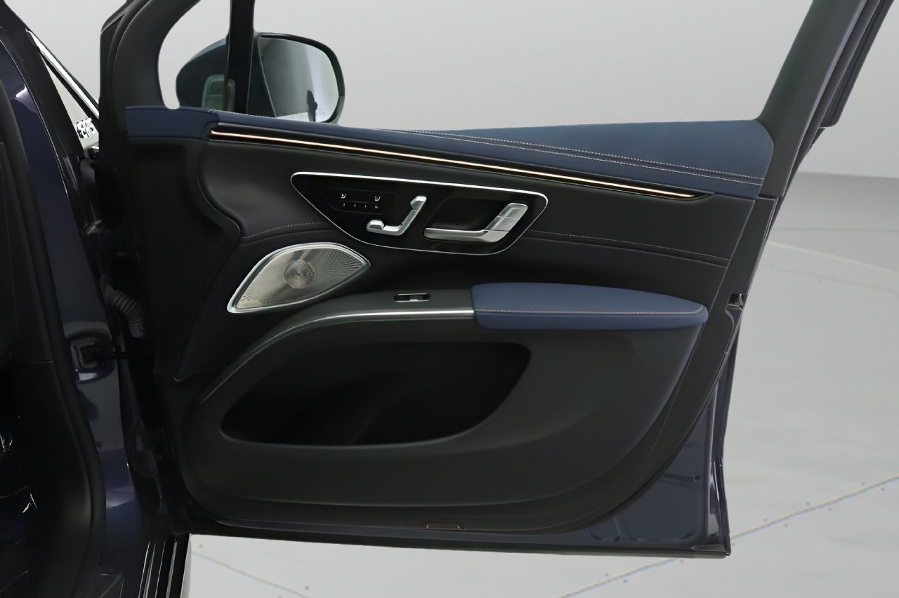Certified 2023 Mercedes-Benz EQS 580 4MATIC SUV image 21