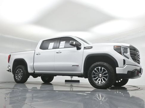 Used 2023 GMC Sierra 1500 AT4 w/ AT4 Premium Package image 4