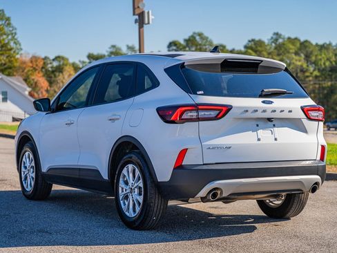 Certified 2025 Ford Escape Active image 5