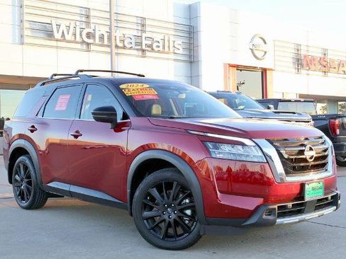 Certified 2024 Nissan Pathfinder SL w/ Cargo Package image 1