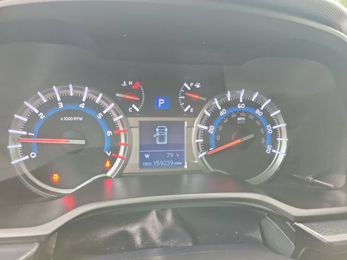 Used 2018 Toyota 4Runner SR5 RWD image 32