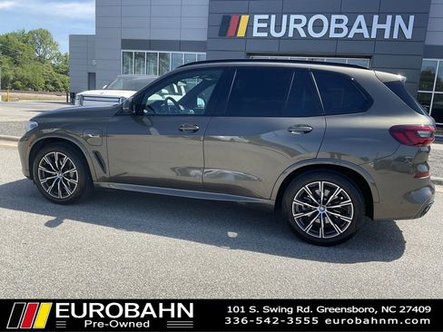 Used 2023 BMW X5 xDrive45e w/ Executive Package AWD/4WD image 28