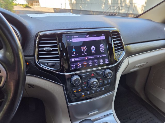 Used 2020 Jeep Grand Cherokee Limited w/ Trailer Tow Group IV AWD/4WD image 17