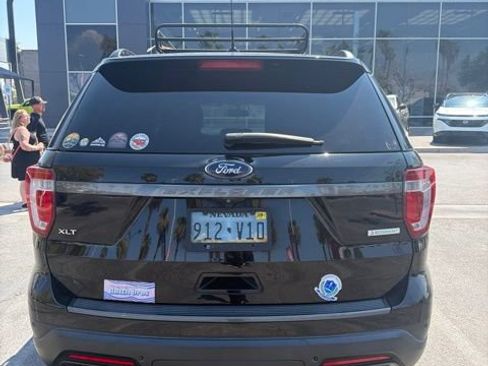 Used 2018 Ford Explorer XLT w/ Equipment Group 202A FWD image 7