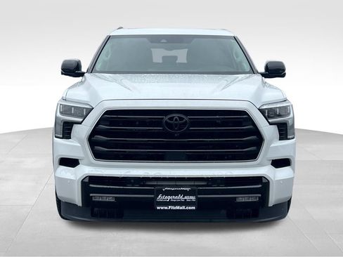 Used 2024 Toyota Sequoia Limited image 5