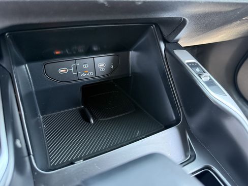 New 2025 Kia Sorento S w/ Panoramic Sunroof Package image 11