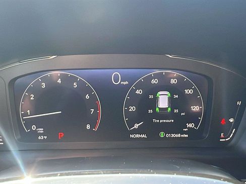 Certified 2025 Honda Pilot Black Edition image 34