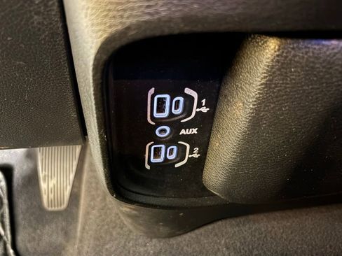 Used 2022 RAM 2500 Big Horn AWD/4WD image 28
