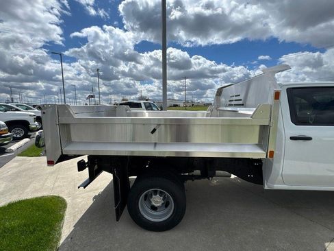 New 2026 Chevrolet Silverado 3500 W/T w/ WT Convenience Package AWD/4WD image 3