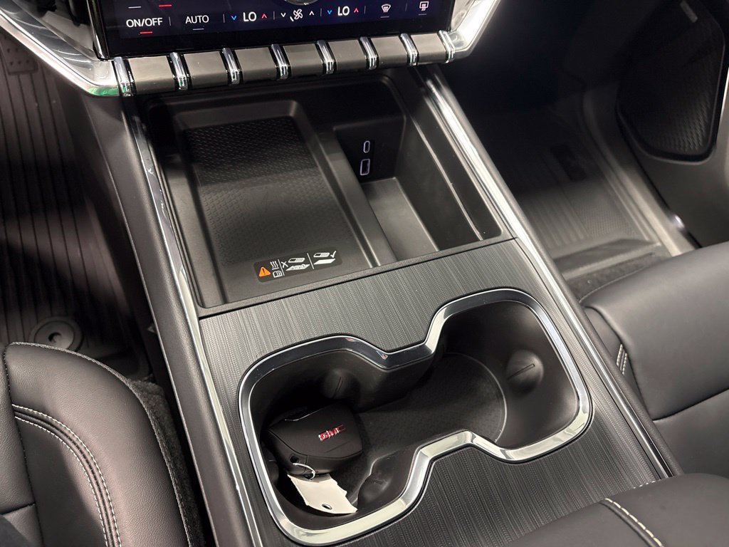 New 2027 GMC Acadia Elevation w/ Black Edition AWD/4WD image 15