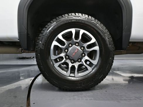 Used 2024 GMC Sierra 3500 SLE w/ SLE Convenience Package image 17