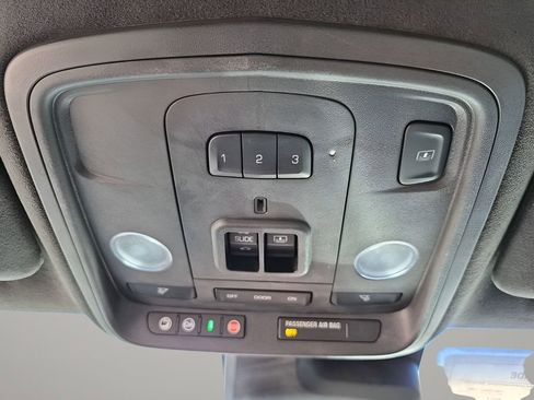 Used 2018 Cadillac CTS V w/ Luxury Package image 41