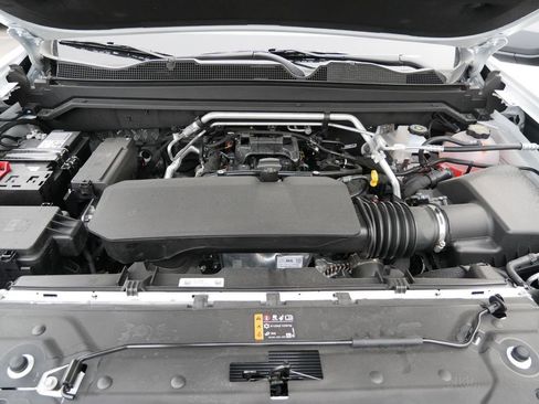 New 2026 Chevrolet Colorado W/T w/ WT Custom Package AWD/4WD image 14