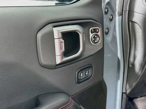 Used 2024 Jeep Wrangler Unlimited Rubicon 392 AWD/4WD image 18