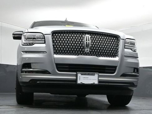 Certified 2023 Lincoln Navigator Reserve AWD/4WD image 40