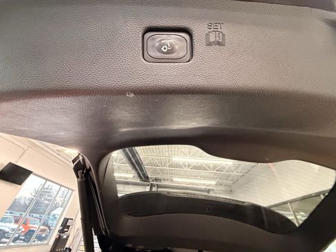 Used 2015 Ford Edge Titanium image 12