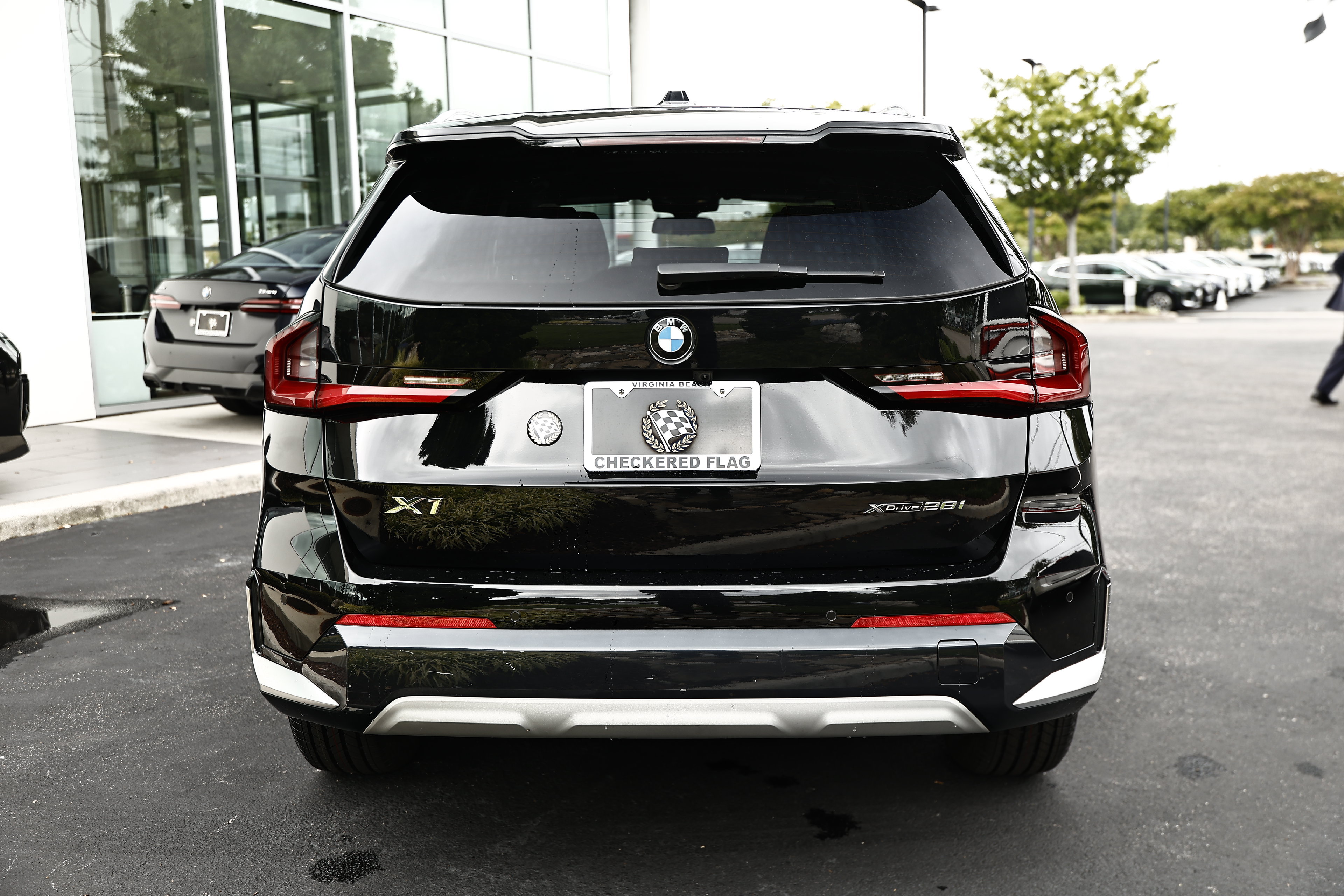 Used 2023 BMW X1 xDrive28i w/ Premium Package AWD/4WD image 7