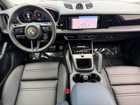 Certified 2026 Porsche Cayenne GTS AWD/4WD image 14