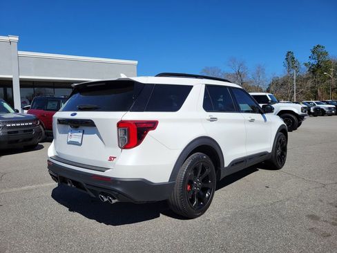 Used 2023 Ford Explorer ST w/ Equipment Group 401A image 5