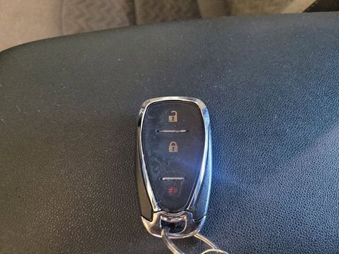 Used 2022 Chevrolet Equinox LS FWD image 32