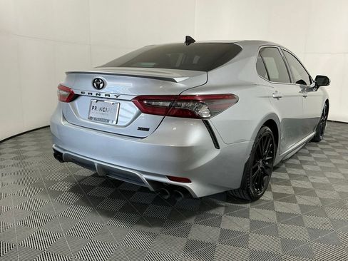 Used 2021 Toyota Camry XSE FWD image 3