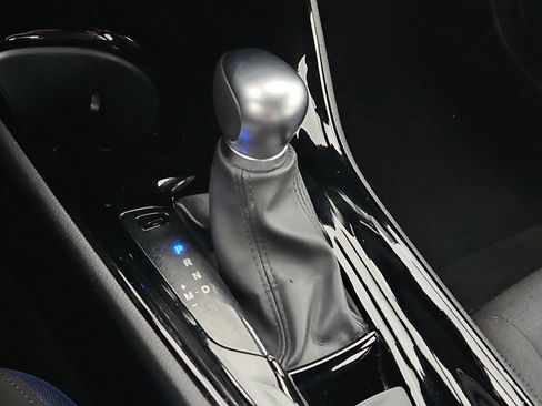 Used 2020 Toyota C-HR XLE image 23