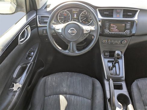 Used 2017 Nissan Sentra SV image 14