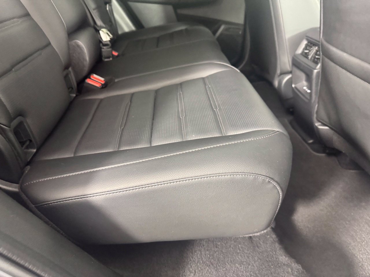 Used 2026 Honda CR-V EX-L image 32