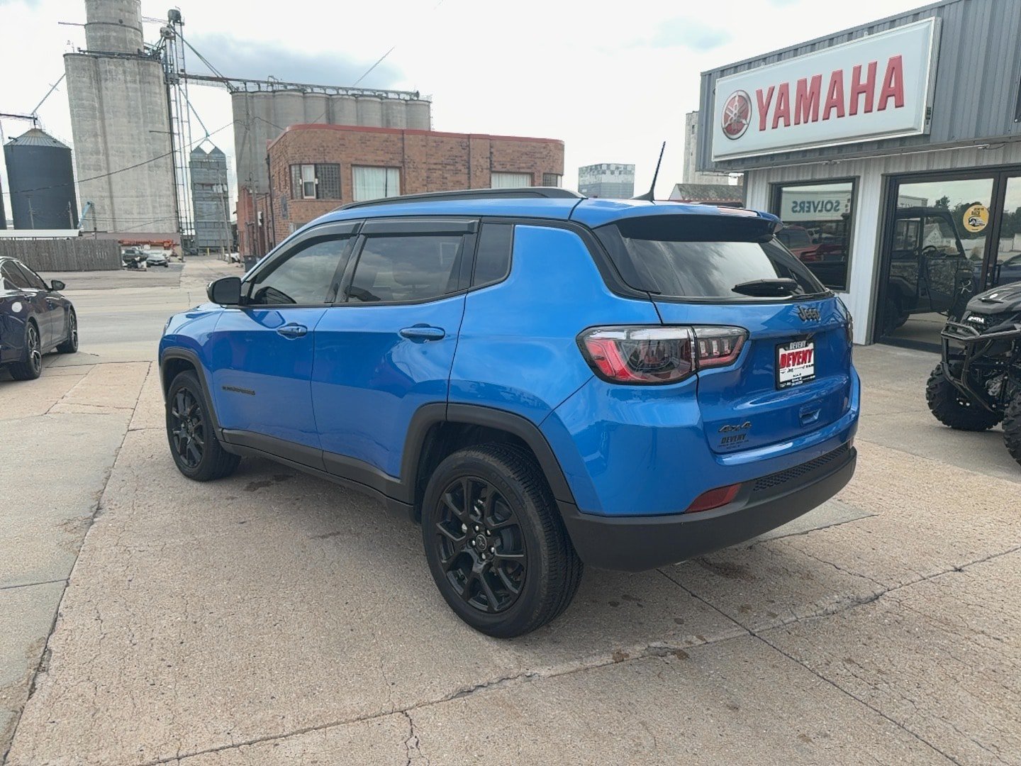 Used 2026 Jeep Compass Latitude w/ Quick Order Package 29K AWD/4WD image 8
