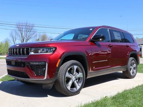 New 2026 Jeep Grand Cherokee L Limited AWD/4WD image 10