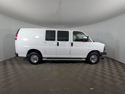 Used 2024 GMC Savana 2500 w/ Driver Convenience Package RWD image 2